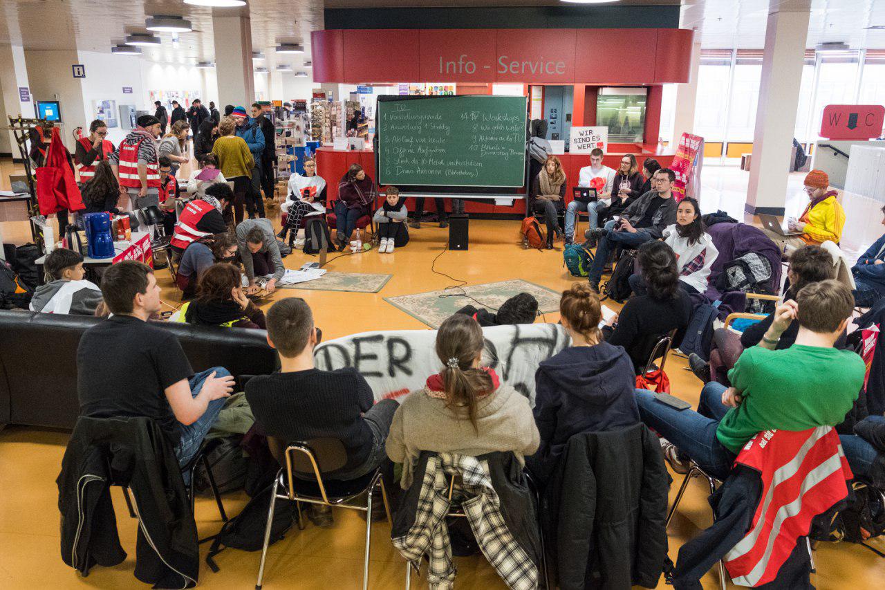 Vom Iran zum Botanischen Garten: Erfolgreicher Workshop-Nachmittag beim TV-Stud-Streik an der FU