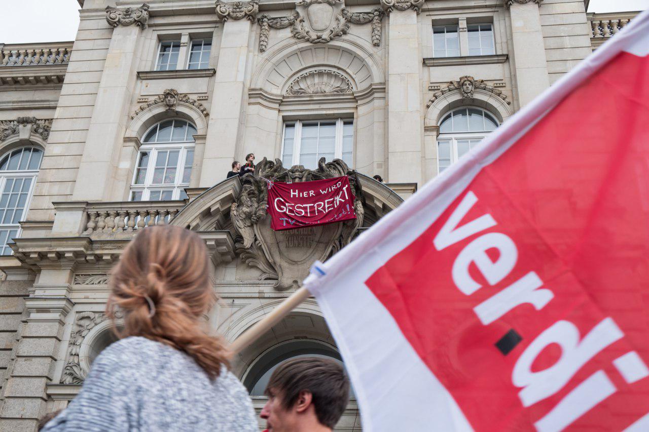 Einigungspapier ablehnen und weiterstreiken! Gegen den Druck von Senat und Hochschulen!