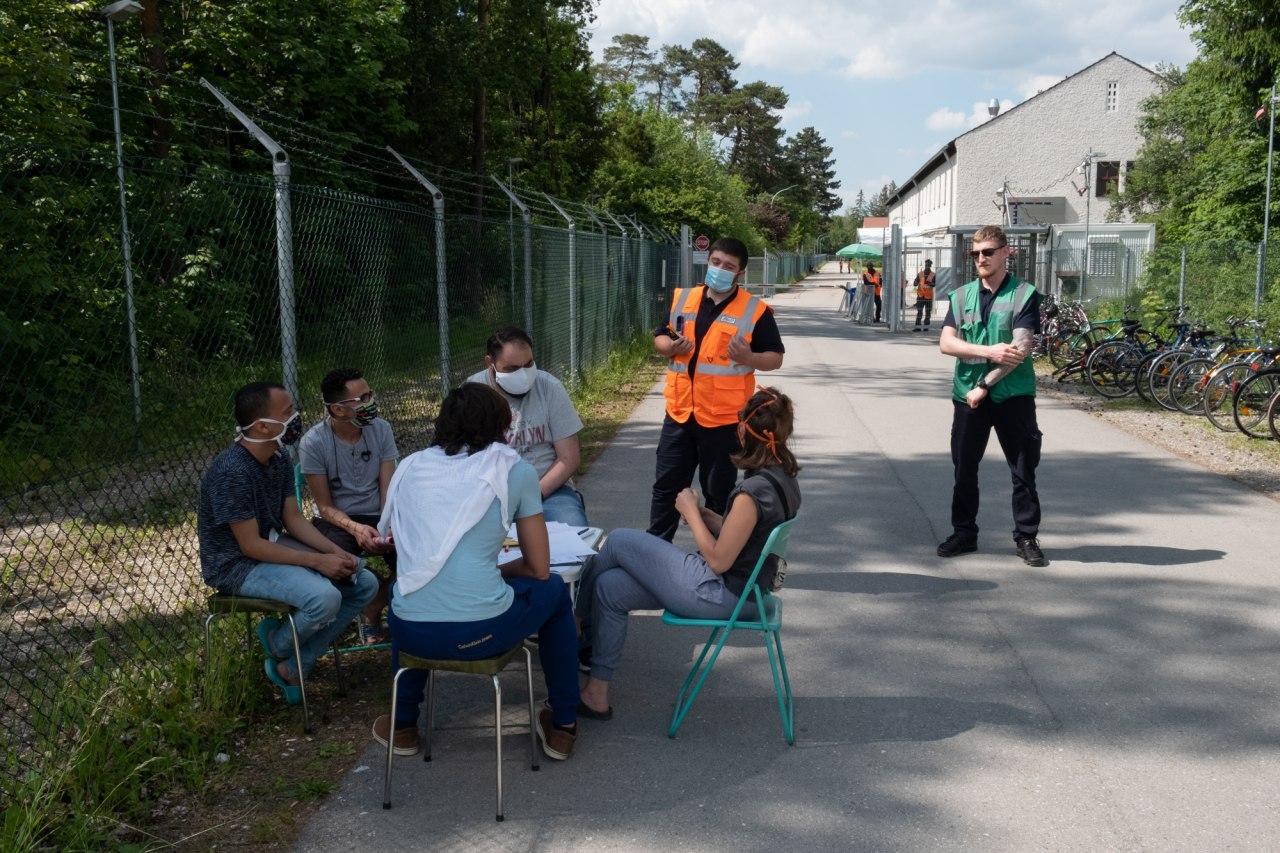 Infektionsrisiko Lagerzwang: „Seife gibt es nicht“