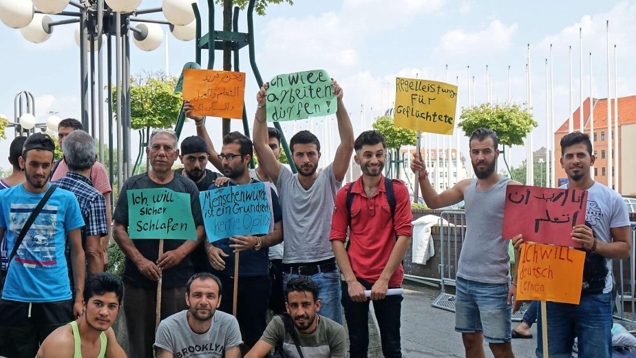 Protestieren lohnt sich: Nach einer Woche im Protestcamp bekommen Refugees eine Unterkunft