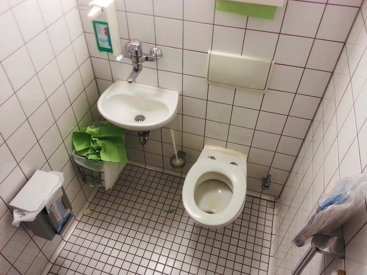 Toiletten verdrecken – Streik an der Charité ist zu spüren