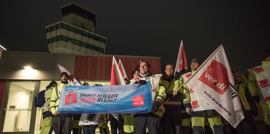 Warnstreik des Bodenpersonals legt deutsche Flughäfen lahm